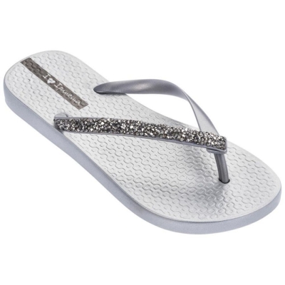 Women's Ipanema Pebble Flip Flops White Silver | US861902SU