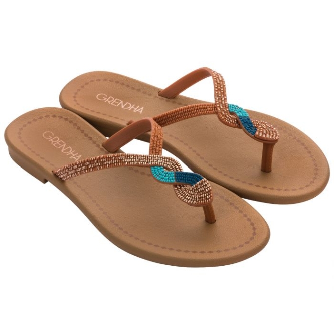 Women\'s Ipanema Twist Flip Flops Brown | US153204UY